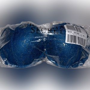 NWT VS Very Sexy Plunge Lace Push Up